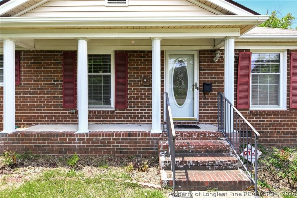 Photo of 544 Farmview Drive, Fayetteville, NC 28311 (MLS # 765682)