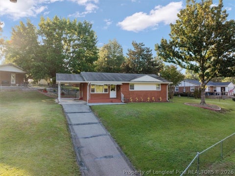 Photo of 321 Lansdowne Road, Fayetteville, NC 28314 (MLS # 770380)