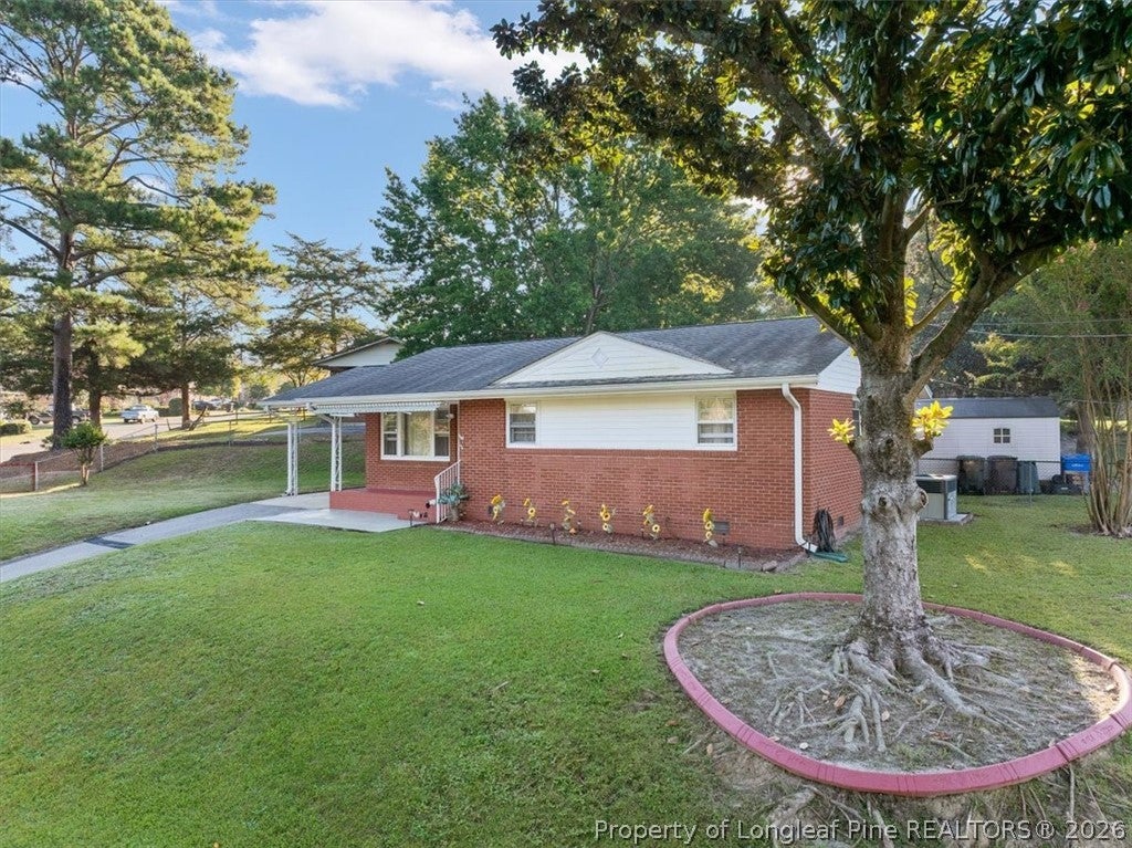 Photo of 321 Lansdowne Road, Fayetteville, NC 28314 (MLS # 770380)