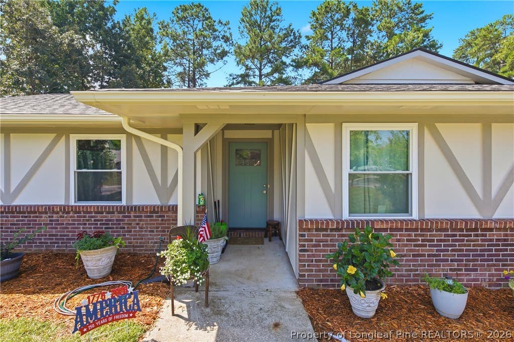 Photo of 6885 Buttermere Drive, Fayetteville, NC 28314 (MLS # 766225)