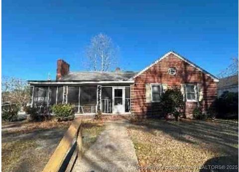 1236 Battle Street Greenville NC 27834