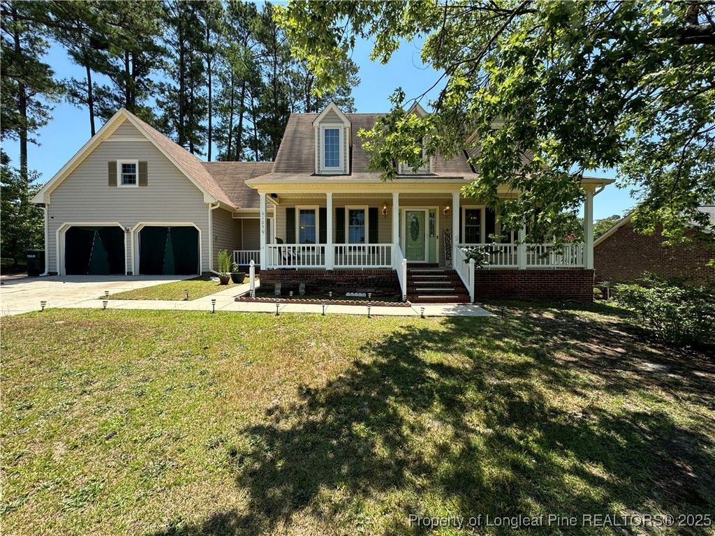 Photo of 6105 Lakeway Drive, Fayetteville, NC 28306 (MLS # 752580)