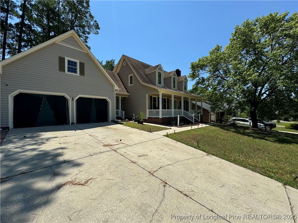 Photo of 6105 Lakeway Drive, Fayetteville, NC 28306 (MLS # 752580)