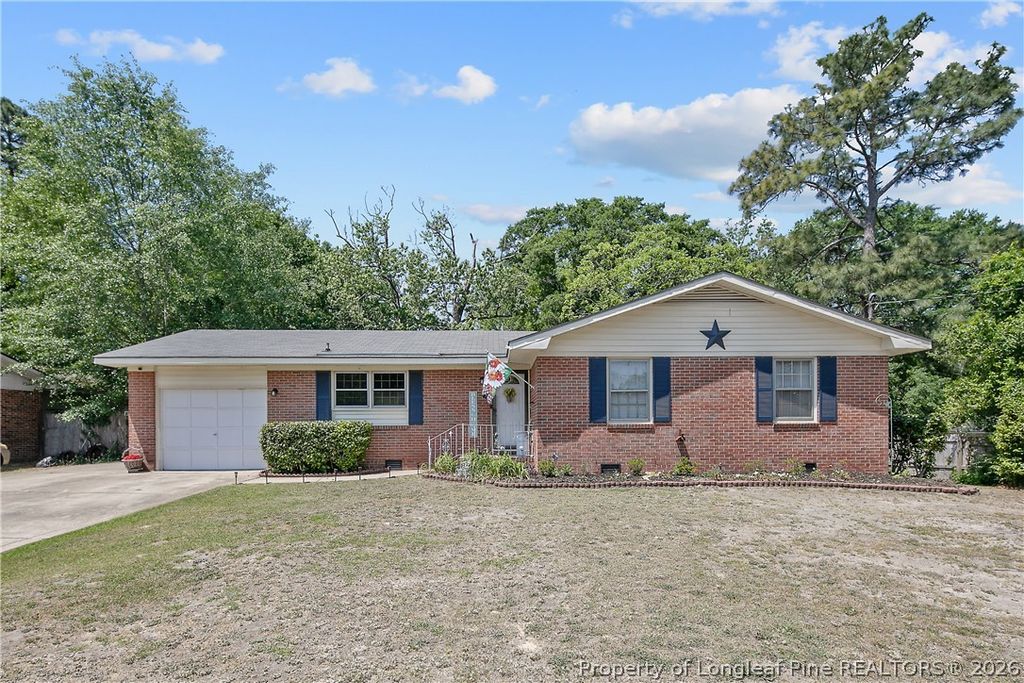 Photo of 1810 Ashton Road, Fayetteville, NC 28304 (MLS # 758388)