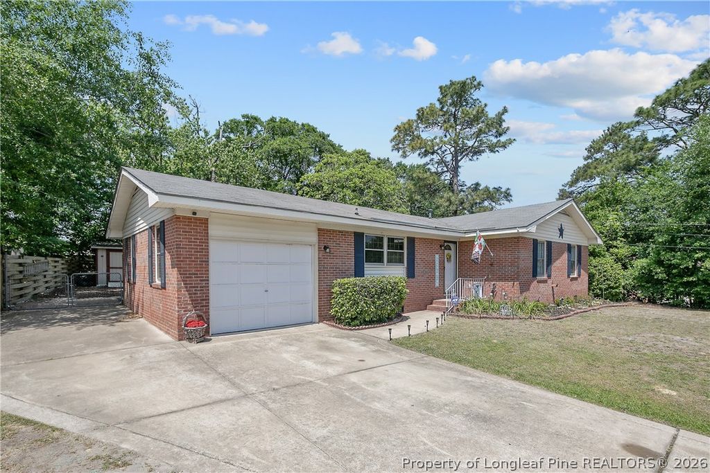 Photo of 1810 Ashton Road, Fayetteville, NC 28304 (MLS # 758388)