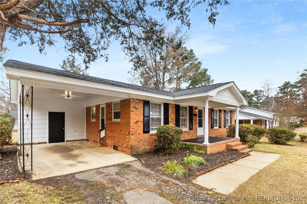 Photo of 1087 Torrey Drive, Fayetteville, NC 28301 (MLS # 754792)