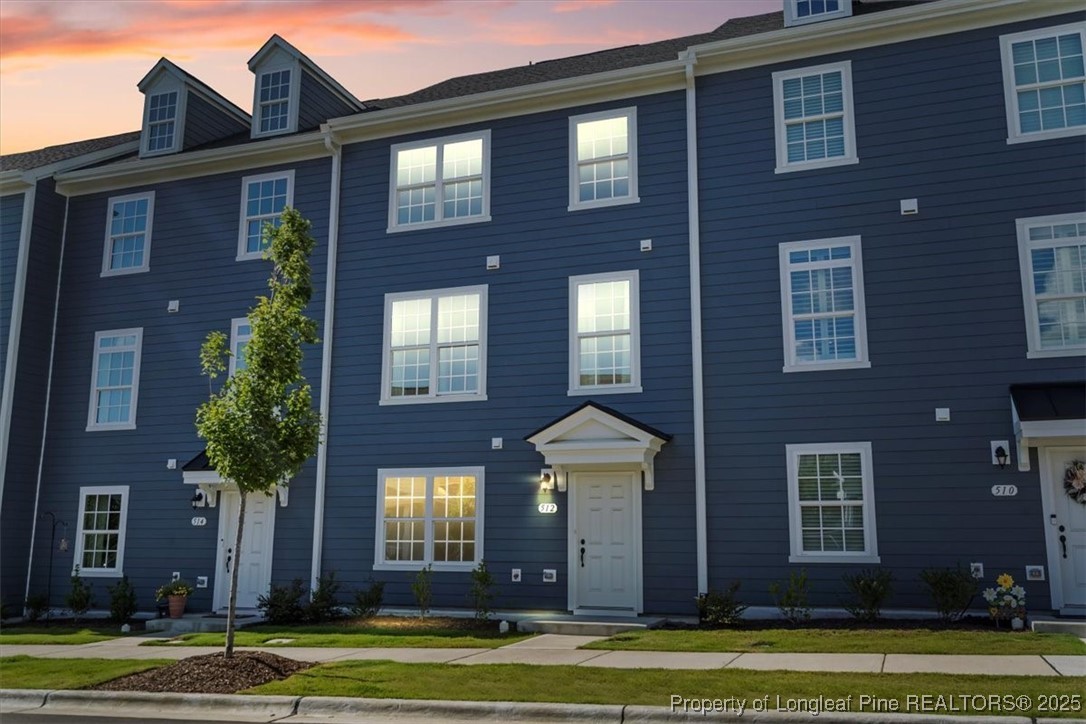 512 Whitehall Circle