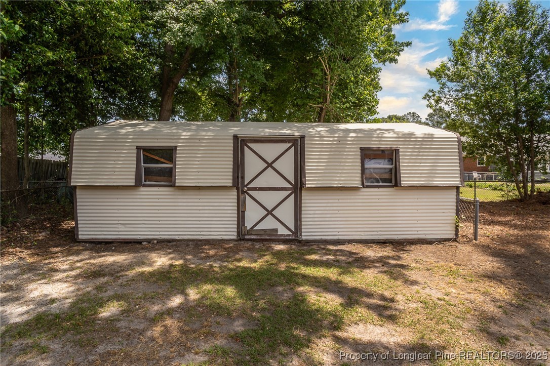 Fayetteville, North Carolina 28304, United States, 3 Bedrooms Bedrooms, ,1 BathroomBathrooms,Residential,Pending,127161