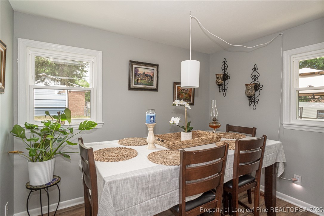 Fayetteville, North Carolina 28304, United States, 3 Bedrooms Bedrooms, ,1 BathroomBathrooms,Residential,Pending,127161