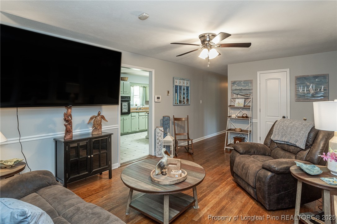 Fayetteville, North Carolina 28304, United States, 3 Bedrooms Bedrooms, ,1 BathroomBathrooms,Residential,Pending,127161