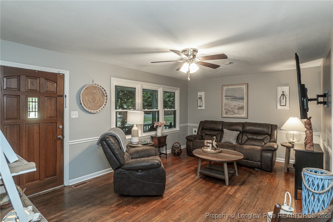 Fayetteville, North Carolina 28304, United States, 3 Bedrooms Bedrooms, ,1 BathroomBathrooms,Residential,Pending,127161