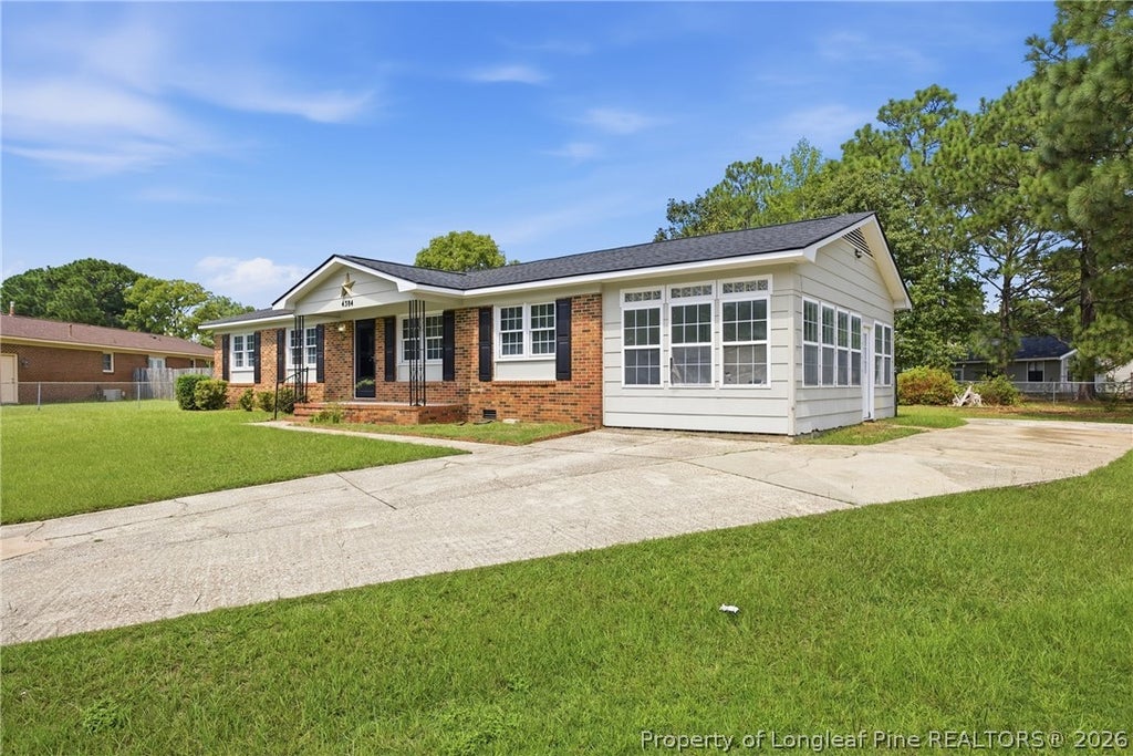 Photo of 4384 Spinel Drive, Fayetteville, NC 28311 (MLS # 768759)