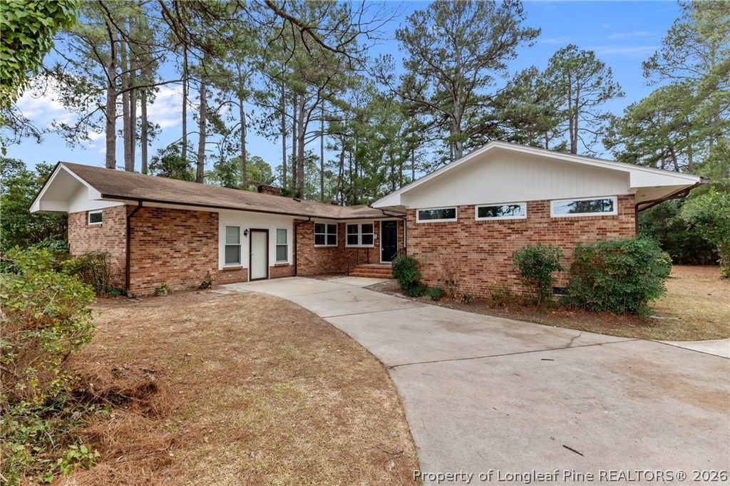 Photo of 319 Stacy Weaver Drive, Fayetteville, NC 28311 (MLS # 757677)