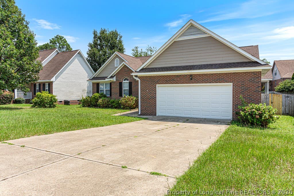 Photo of 621 Connaly Drive, Hope Mills, NC 28348 (MLS # 768029)