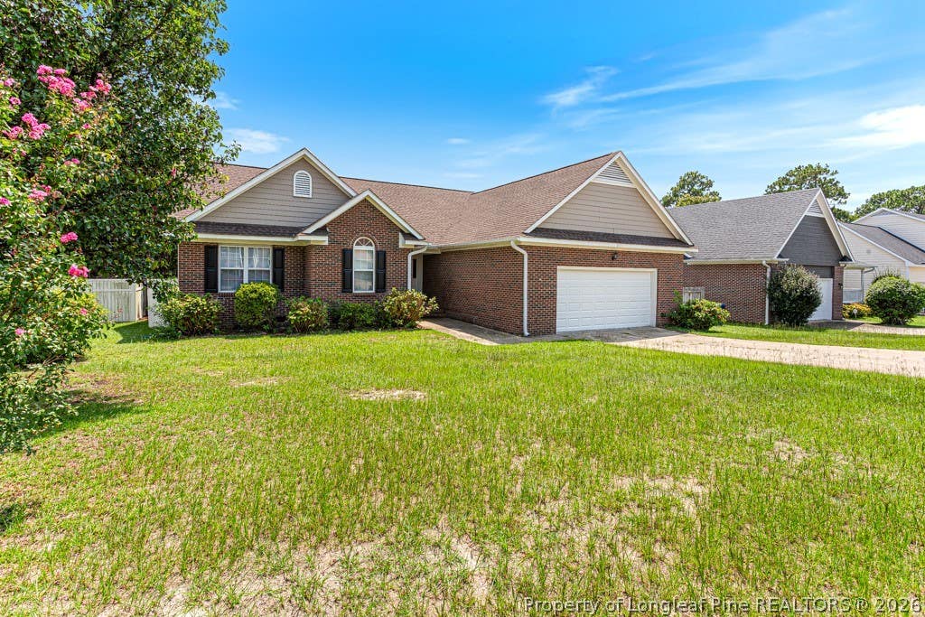 Photo of 621 Connaly Drive, Hope Mills, NC 28348 (MLS # 768029)