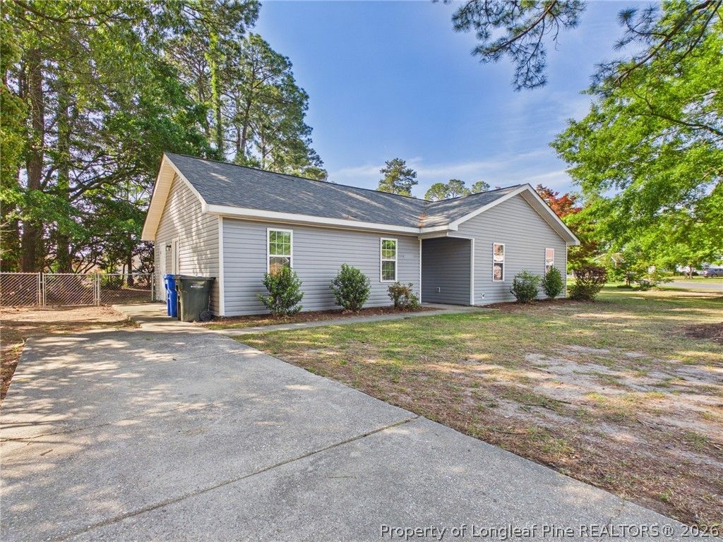 Photo of 5805 Valhalla Court, Fayetteville, NC 28304 (MLS # 760941)