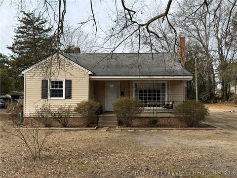 211 N Dickson Street Raeford NC 28376