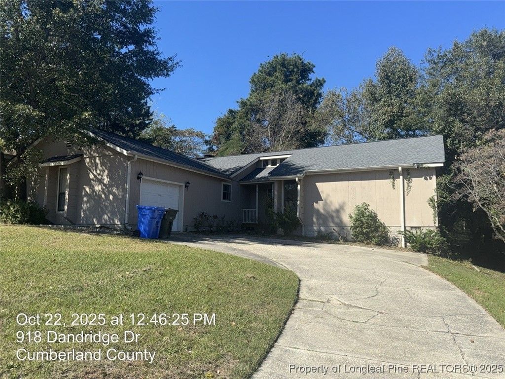 Photo of 918 Dandridge Drive, Fayetteville, NC 28303 (MLS # 752226)