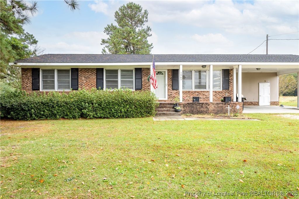 Photo of 1965 Green Path Road, Dunn, NC 28334 (MLS # 751632)