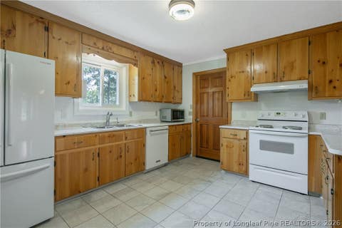 Tiny photo for 401 Carolina Way, Sanford, NC 27332 (MLS # 768293)