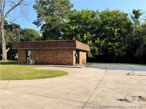 Photo of 601 E 7th Street, Lumberton, NC 28358 (MLS # 766885)