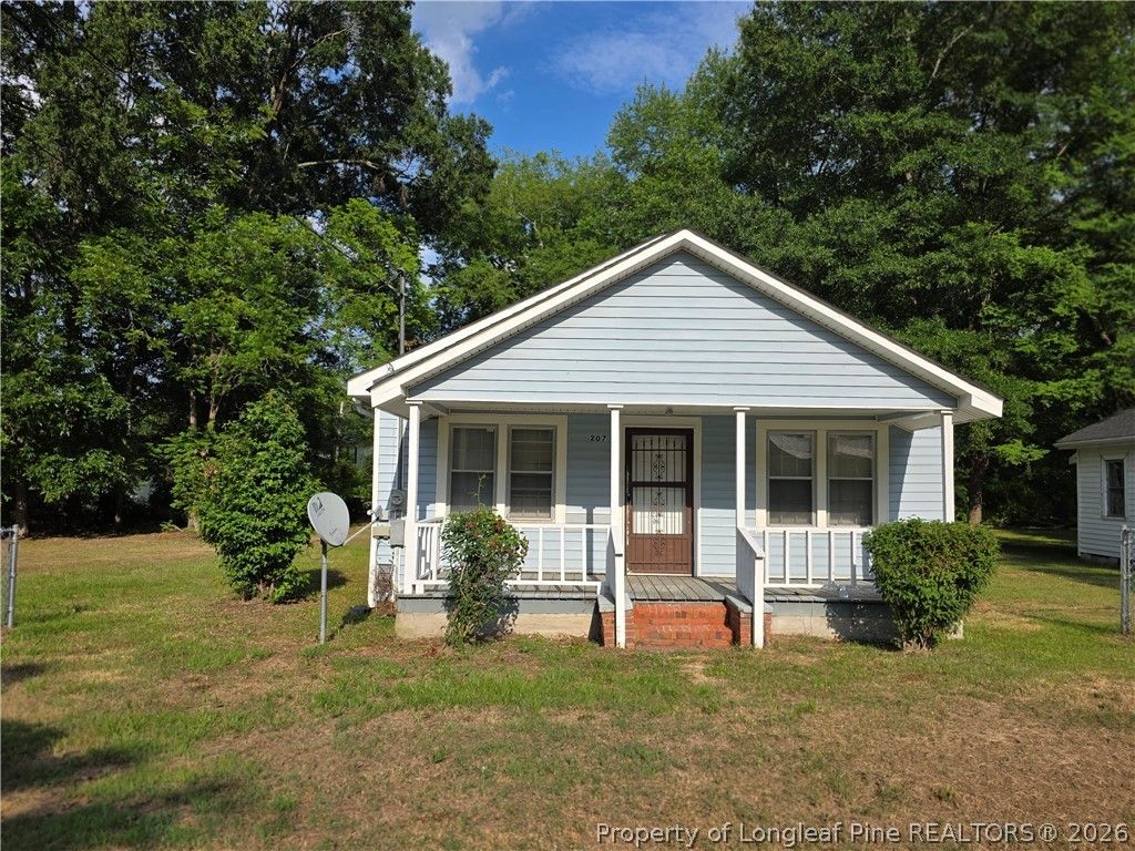 Photo of 207 Triangle Place, Fayetteville, NC 28312 (MLS # 766040)