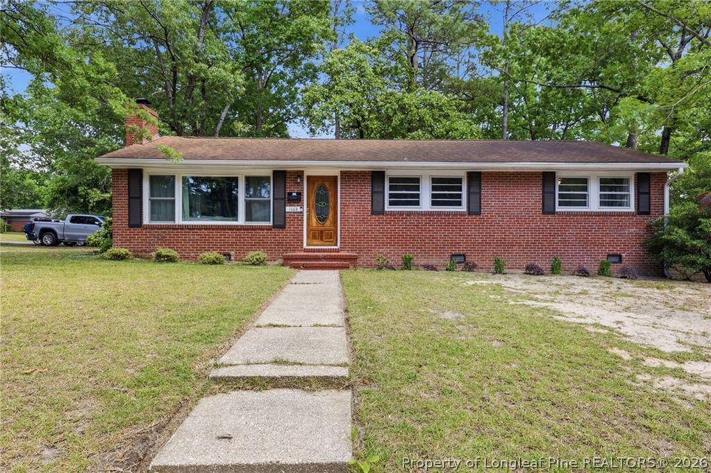 Photo of 1008 Mohawk Avenue, Fayetteville, NC 28303 (MLS # 762747)