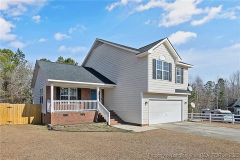 A home in Raeford