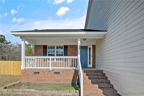 A home in Raeford