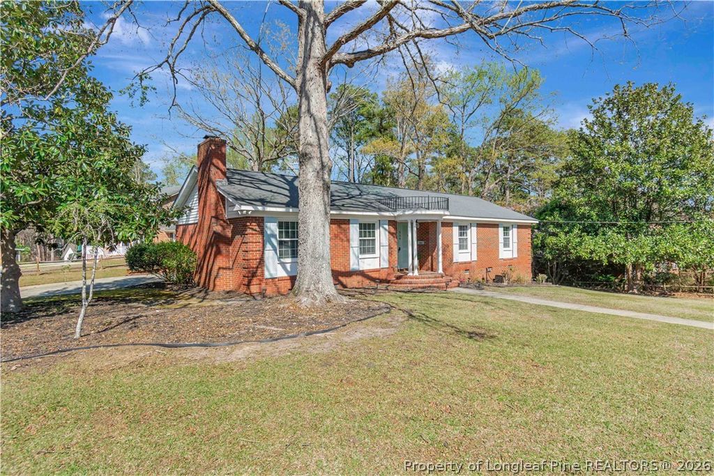 Photo of 339 Edinburgh Drive, Fayetteville, NC 28303 (MLS # 759328)