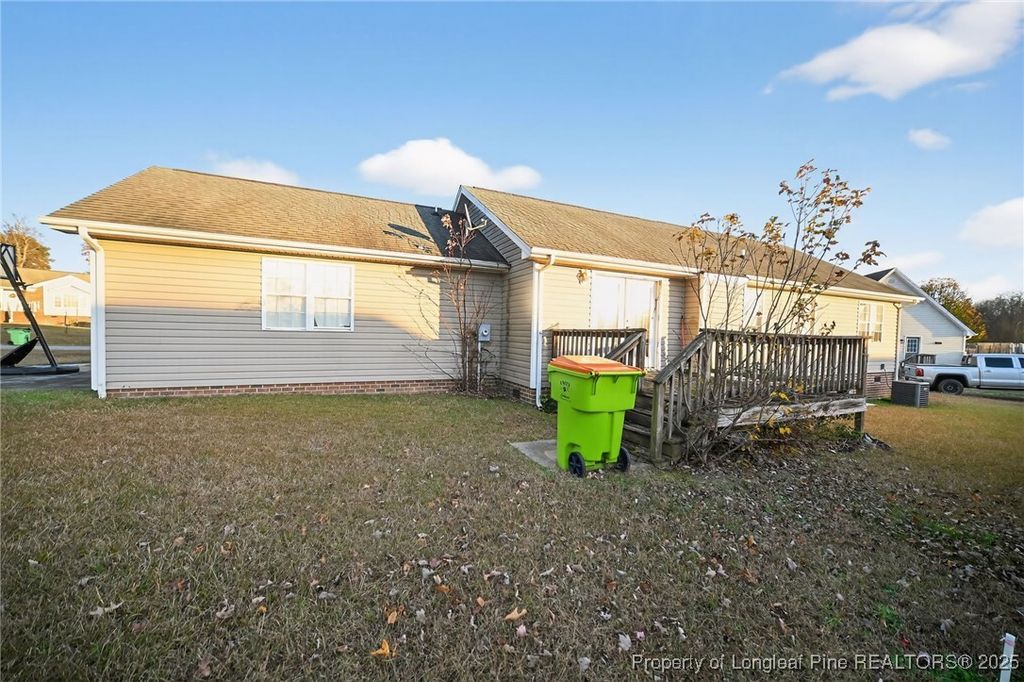 Photo of 54 Canterbury Court, Roanoke Rapids, NC 27870 (MLS # 754171)