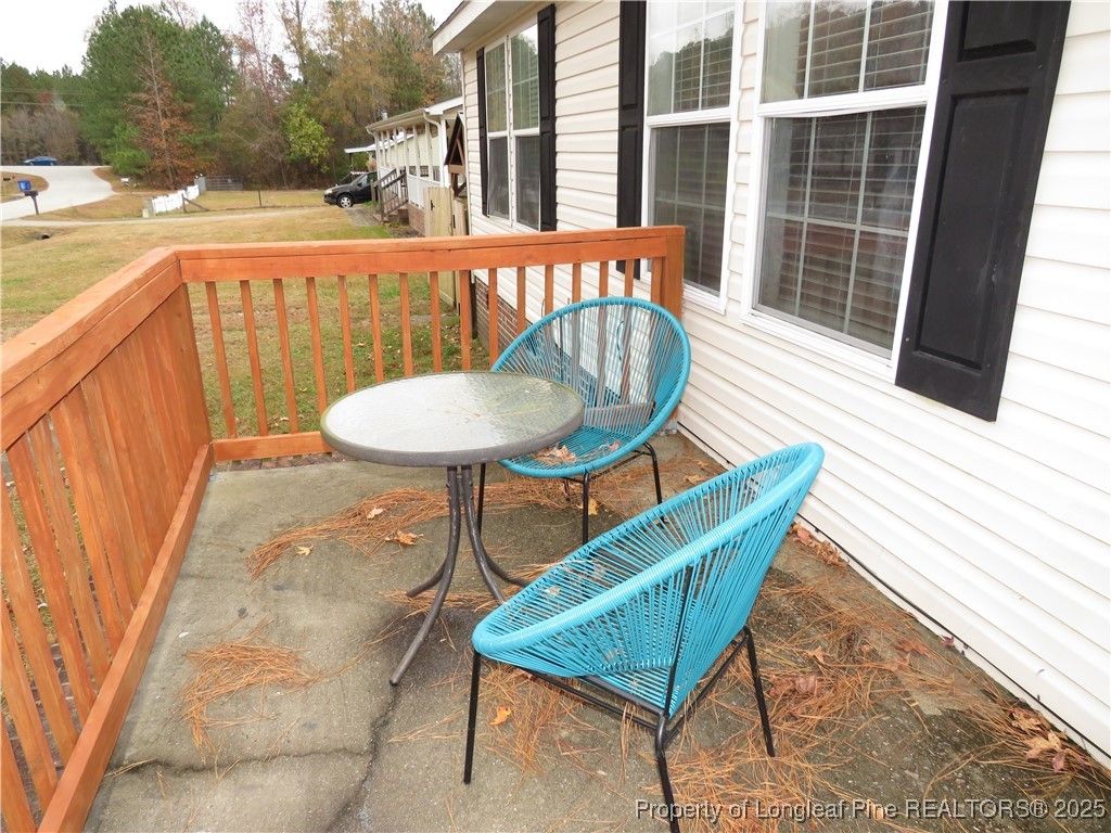 Photo of 85 Country Walk Lane, Sanford, NC 27332 (MLS # 753758)