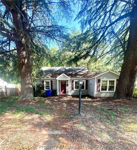 Photo of 961 McKimmon Road, Fayetteville, NC 28303 (MLS # 766206)