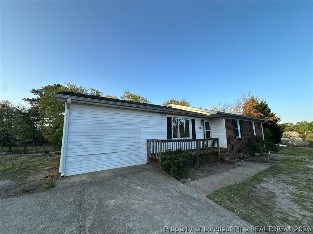 Photo of 864 Durwood Drive, Fayetteville, NC 28311 (MLS # 761090)