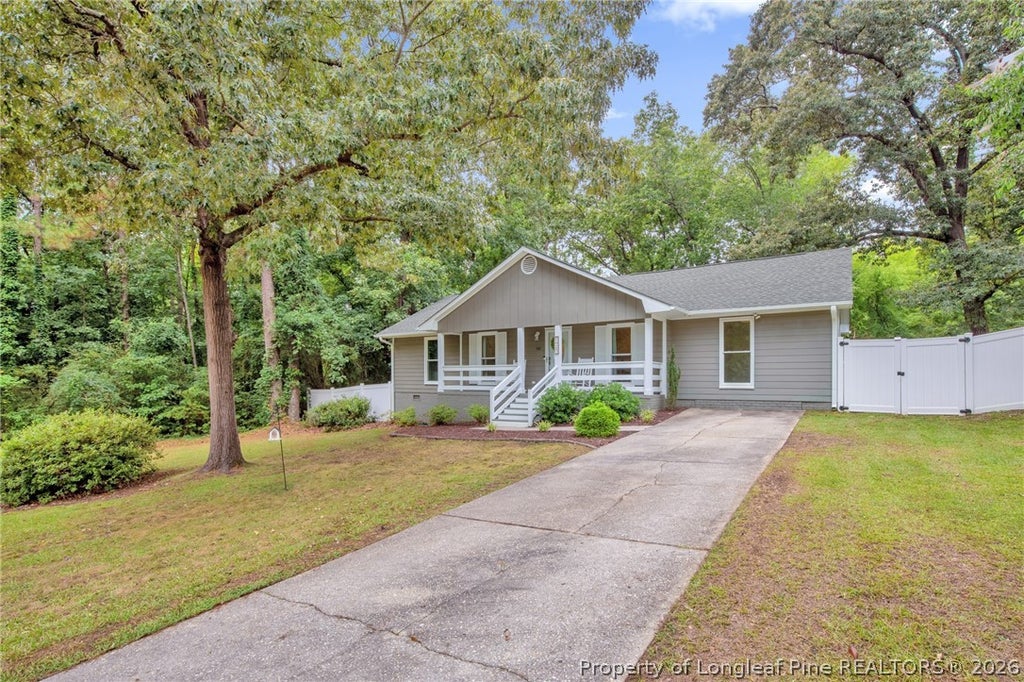 Photo of 162 Oakridge Avenue, Spring Lake, NC 28390 (MLS # 765572)