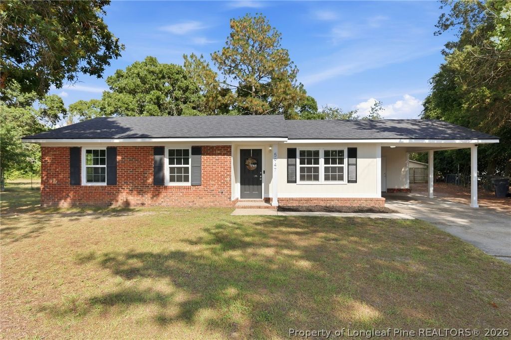Photo of 5947 Spinner Road, Hope Mills, NC 28348 (MLS # 764511)