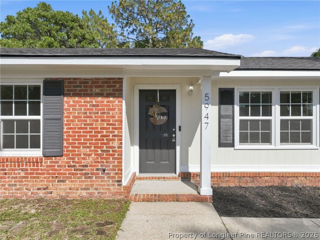 Photo of 5947 Spinner Road, Hope Mills, NC 28348 (MLS # 764511)
