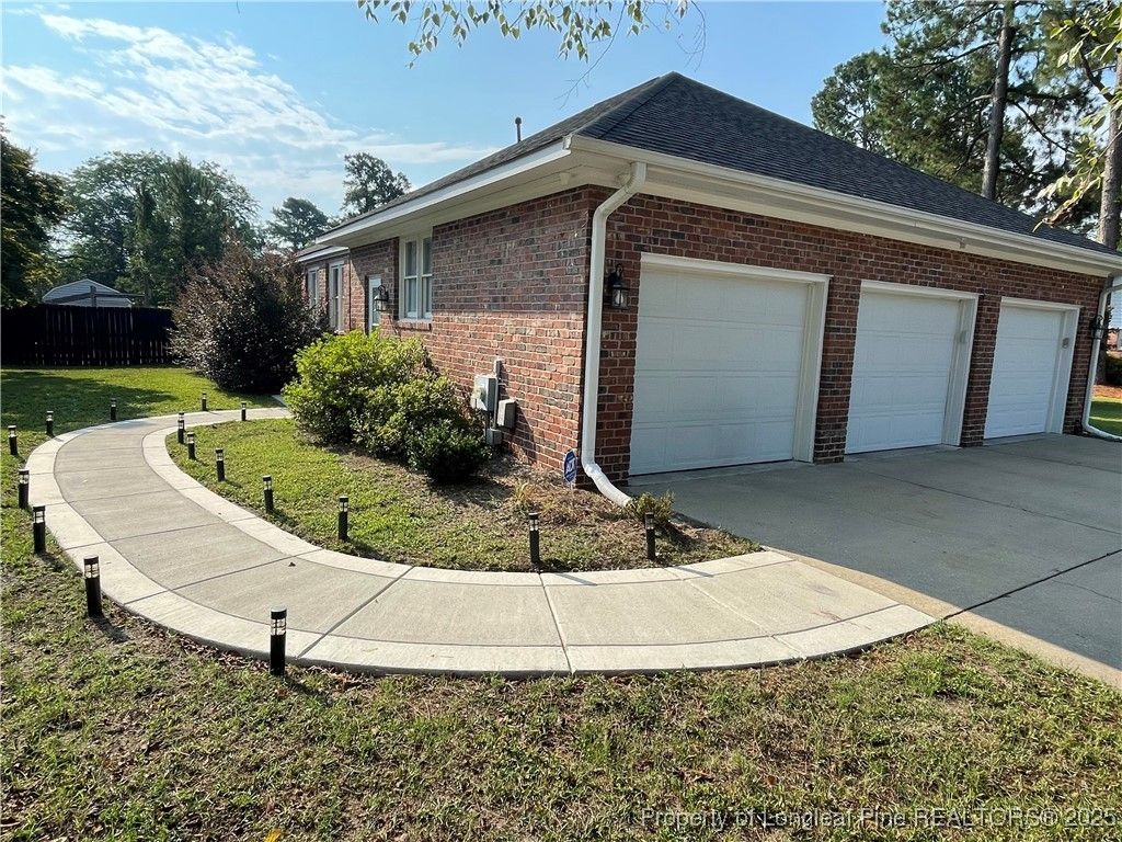Photo of 6560 Windy Creek Way, Fayetteville, NC 28306 (MLS # 752444)