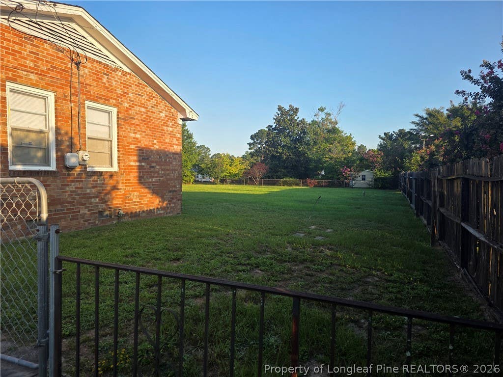 Photo of 712 E Country Club Drive NW, Fayetteville, NC 28301 (MLS # 767960)