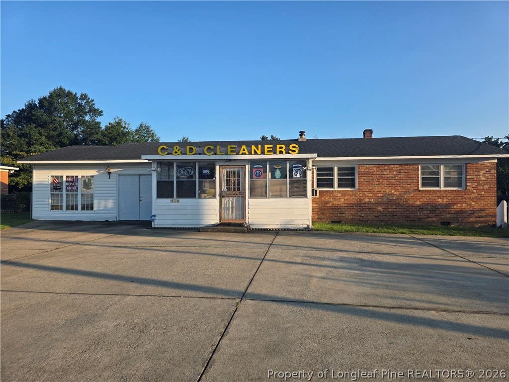 Photo of 712 E Country Club Drive NW, Fayetteville, NC 28301 (MLS # 767960)