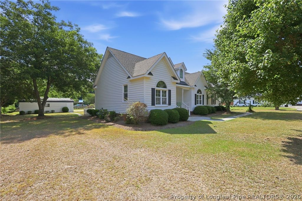 Photo of 1118 Warren Road, Erwin, NC 28339 (MLS # 764558)