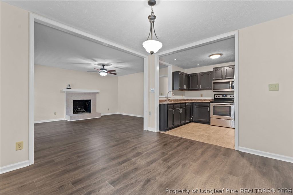 Photo of 1978 Christopher Way, Fayetteville, NC 28303 (MLS # 758092)