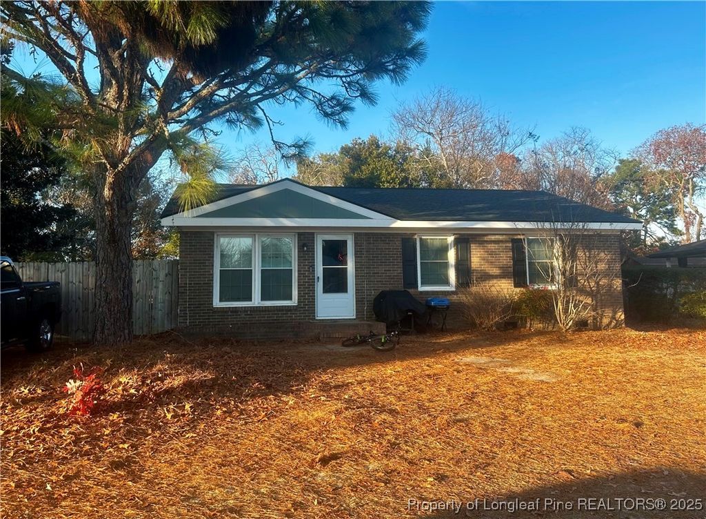 Photo of 5726 Edmeston Drive, Fayetteville, NC 28311 (MLS # 754074)