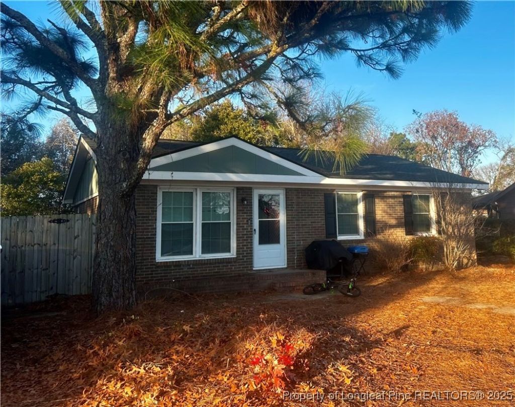 Photo of 5726 Edmeston Drive, Fayetteville, NC 28311 (MLS # 754074)