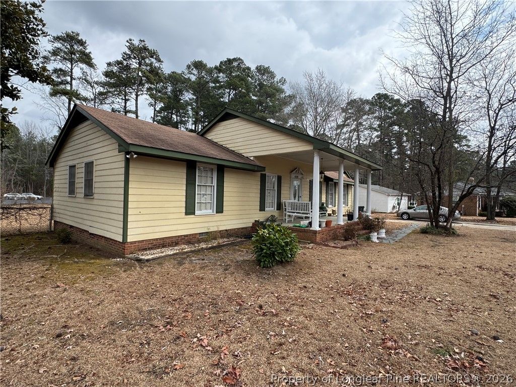 Photo of 408 Old Farm Road, Raeford, NC 28376 (MLS # 757635)