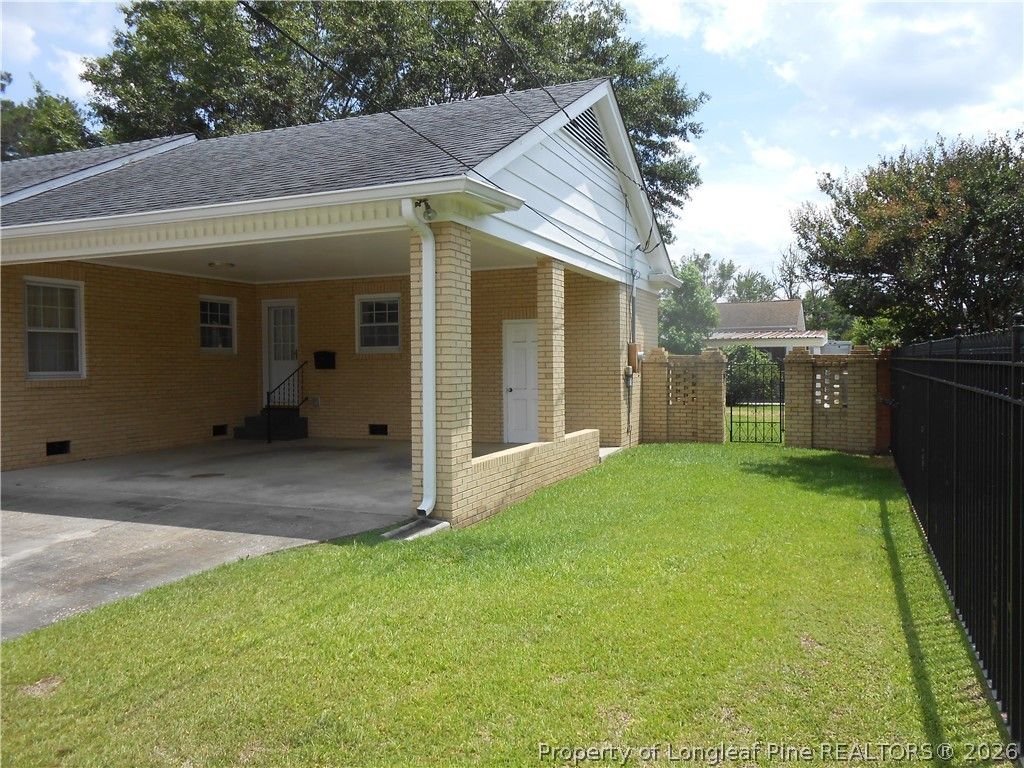 Photo of 305 W 32 Street, Lumberton, NC 28358 (MLS # 764313)