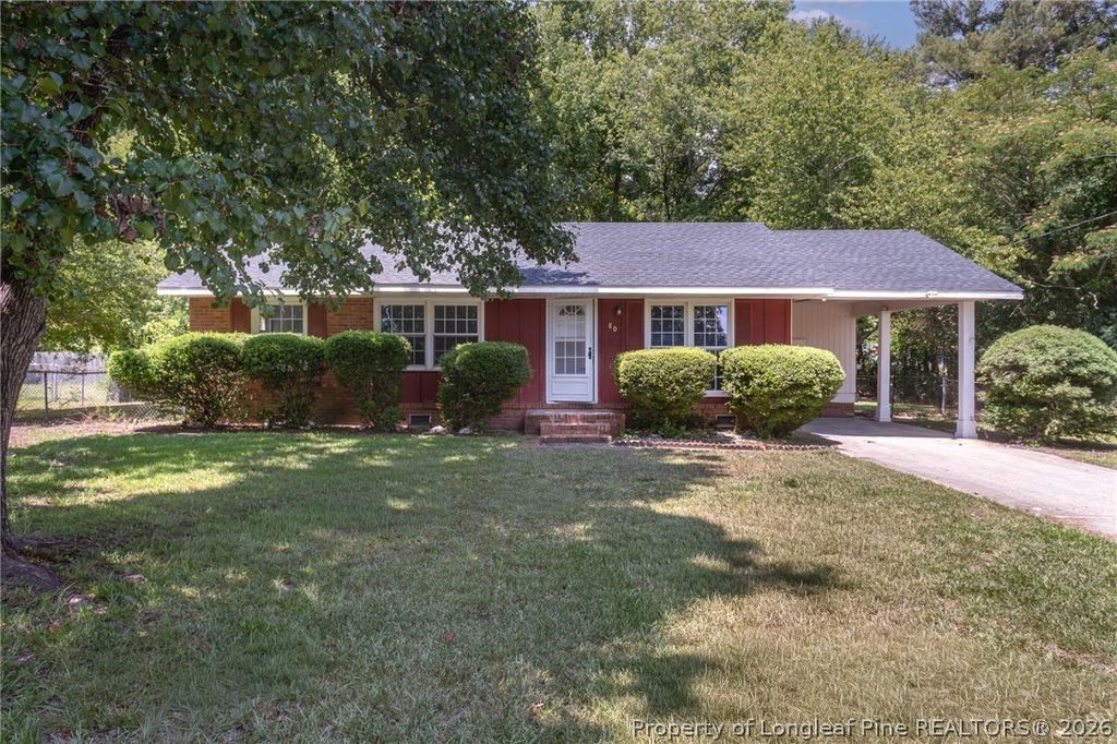 Photo of 80 Lakeview Drive, Spring Lake, NC 28390 (MLS # 765903)