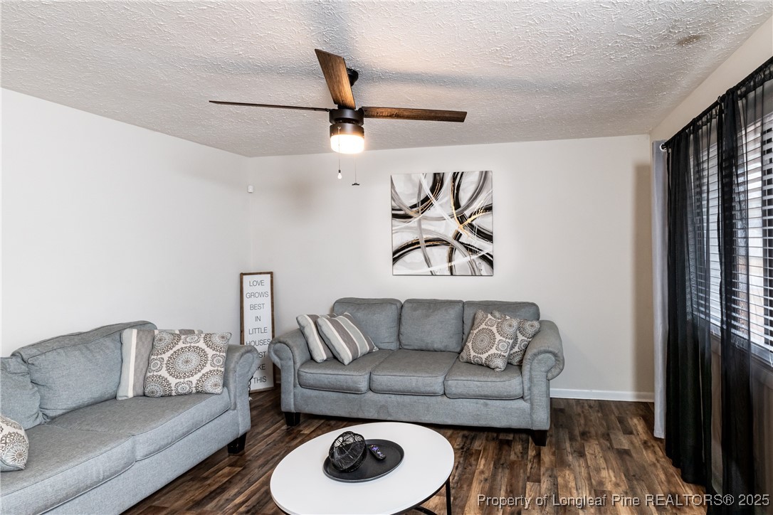 Fayetteville, North Carolina 28304, United States, 3 Bedrooms Bedrooms, ,2 BathroomsBathrooms,Residential,Pending,6968