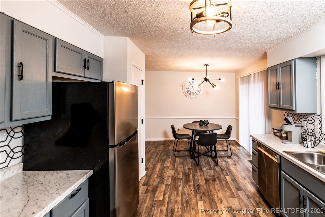 Fayetteville, North Carolina 28304, United States, 3 Bedrooms Bedrooms, ,2 BathroomsBathrooms,Residential,Pending,6968