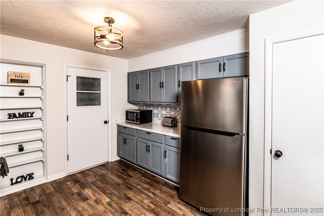 Fayetteville, North Carolina 28304, United States, 3 Bedrooms Bedrooms, ,2 BathroomsBathrooms,Residential,Pending,6968